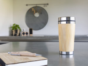Bamboo double walled travel mug (400ml) - Image 4