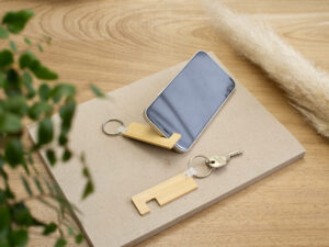 Bamboo phone holder keyring - Image 4