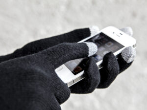 Gloves for capacitive screens - Image 3