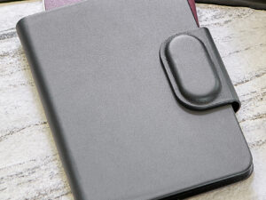 Recycled PU passport holder (Built-in Apple Find My) - Image 5
