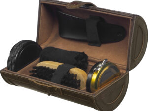 Shoe polish set